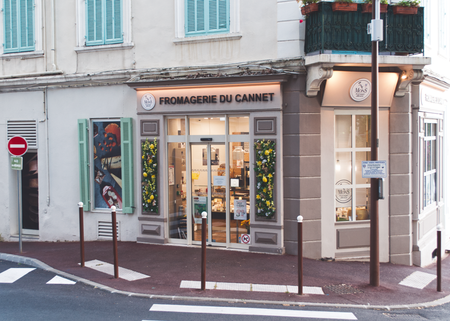 Photo d'un vrai fromagerie Française