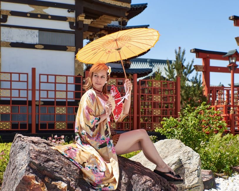 Photo d'un vrai parapluies Japonais Wagasa Devant Une Maison De Thé